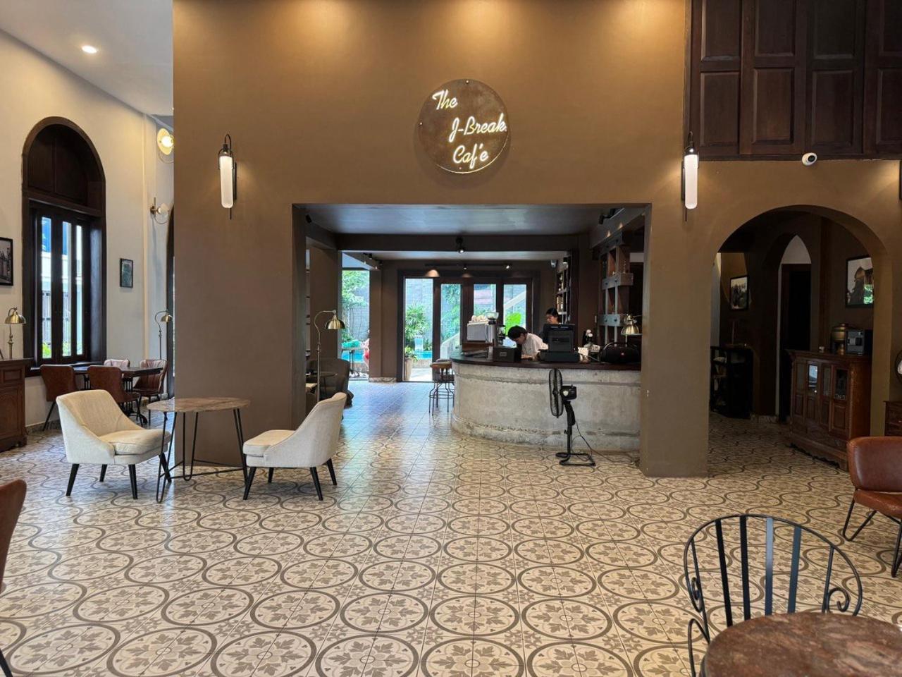 The J Break Boutique Hotel Kampot Exterior photo