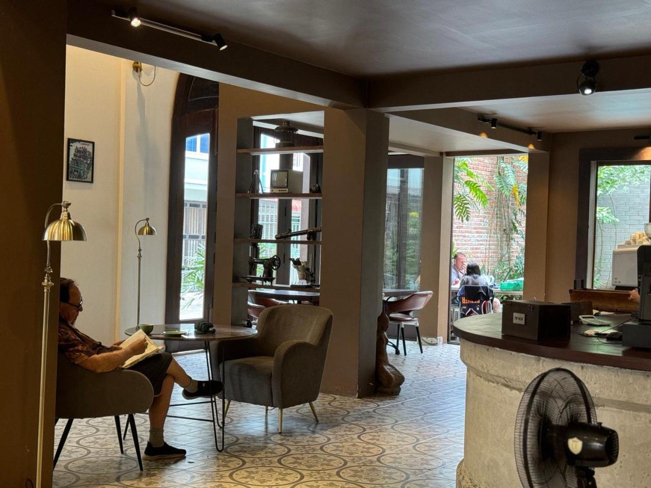 The J Break Boutique Hotel Kampot Exterior photo