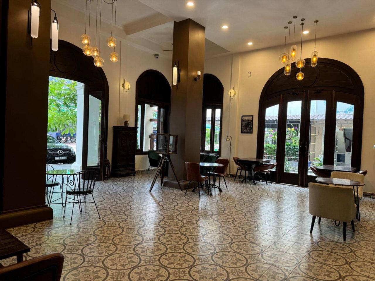 The J Break Boutique Hotel Kampot Exterior photo