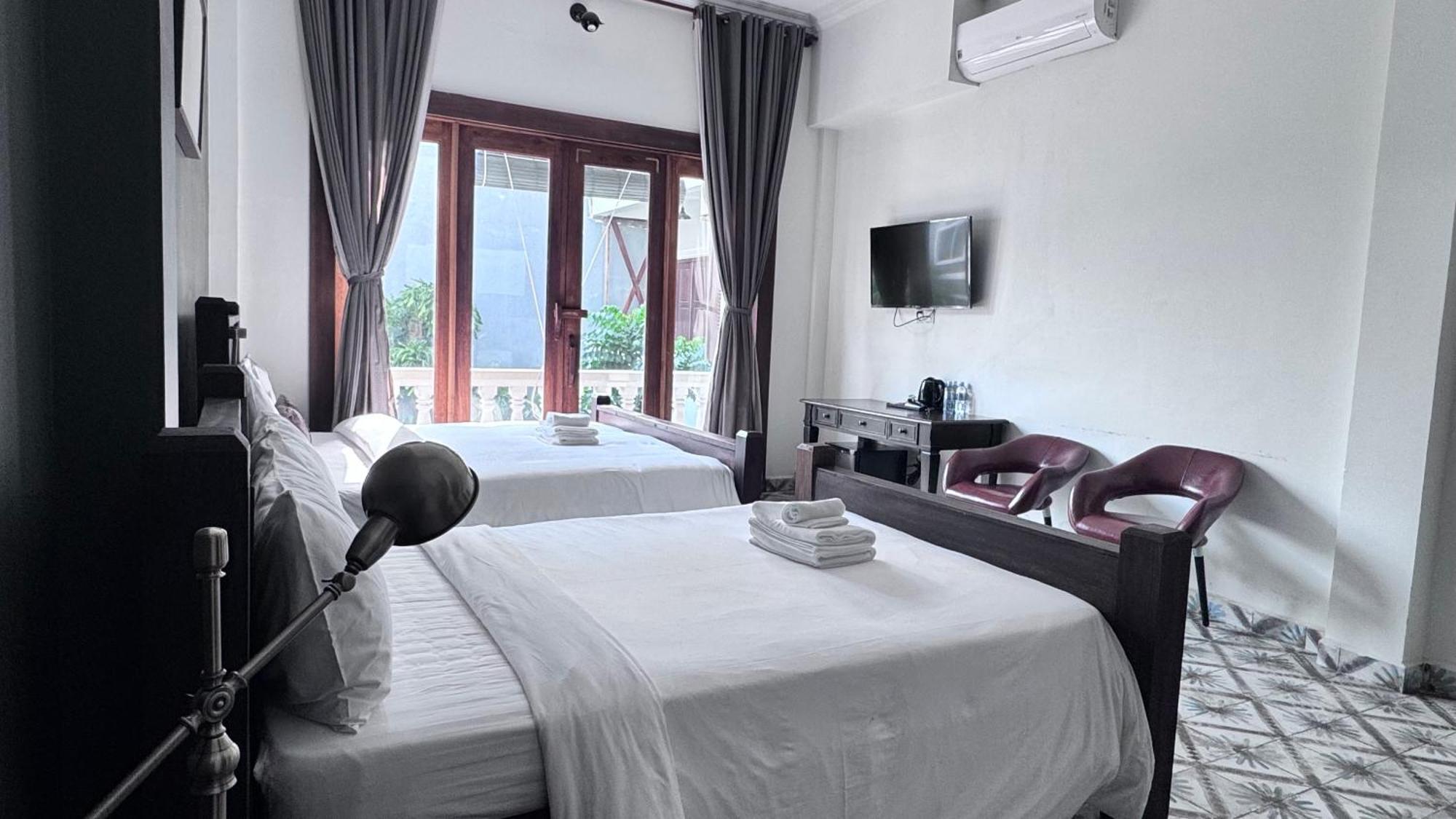 The J Break Boutique Hotel Kampot Exterior photo