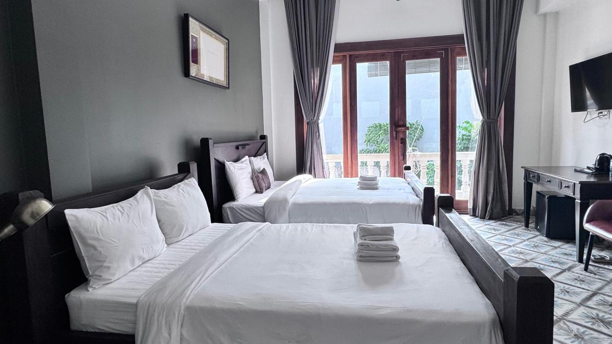 The J Break Boutique Hotel Kampot Exterior photo
