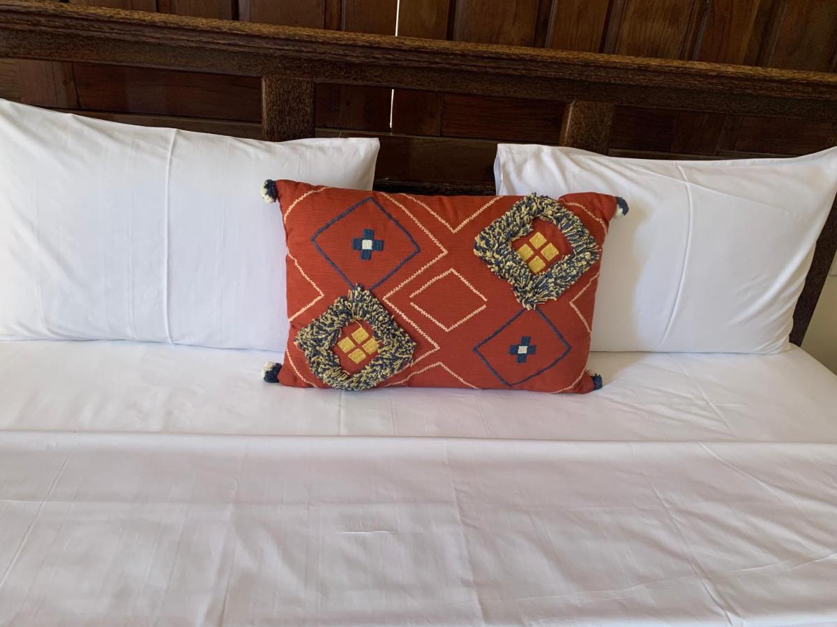 The J Break Boutique Hotel Kampot Exterior photo