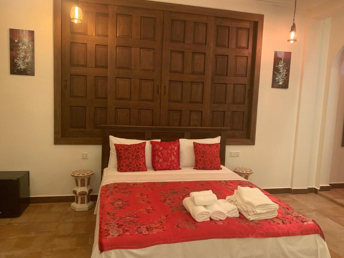 The J Break Boutique Hotel Kampot Exterior photo